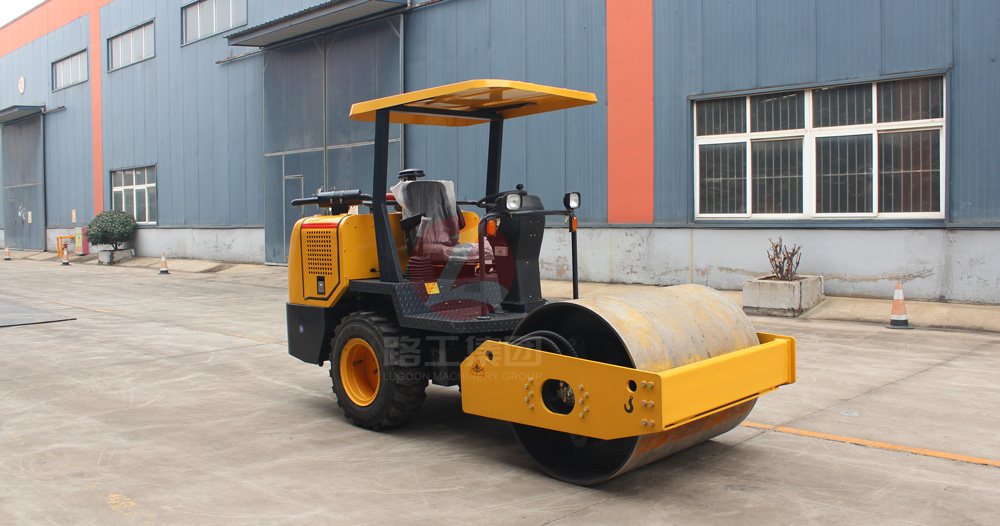 小型壓路機(jī) 小型壓路機(jī)